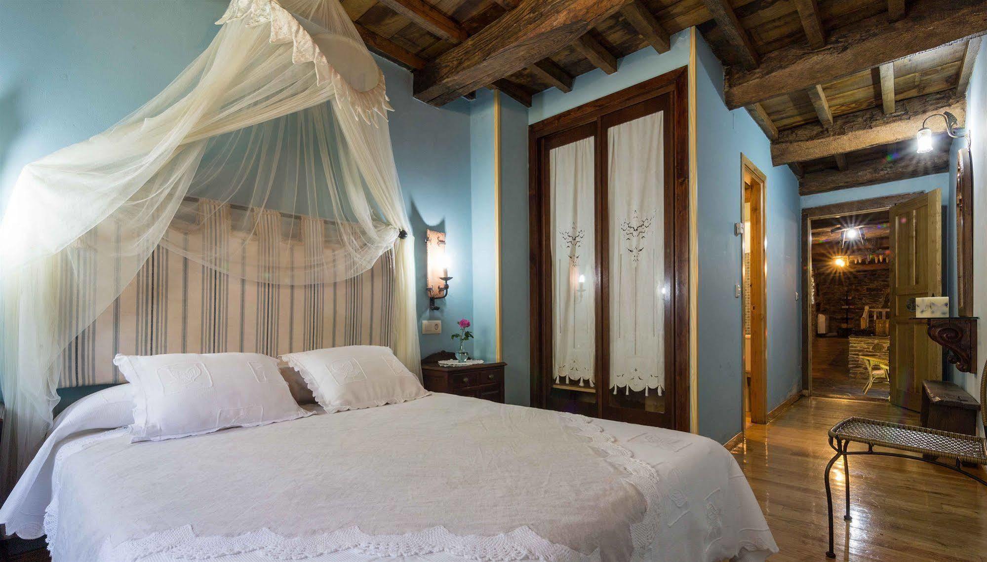 O Muino De Pena Hotel O Pino Екстериор снимка